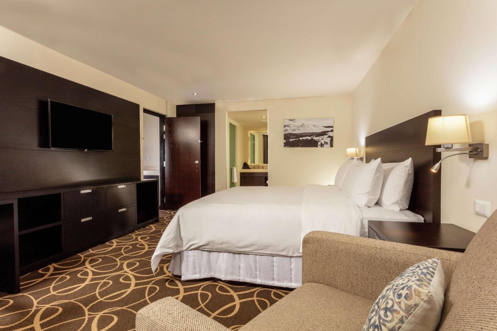 Doubletree By Hilton Toluca Hotell Exteriör bild