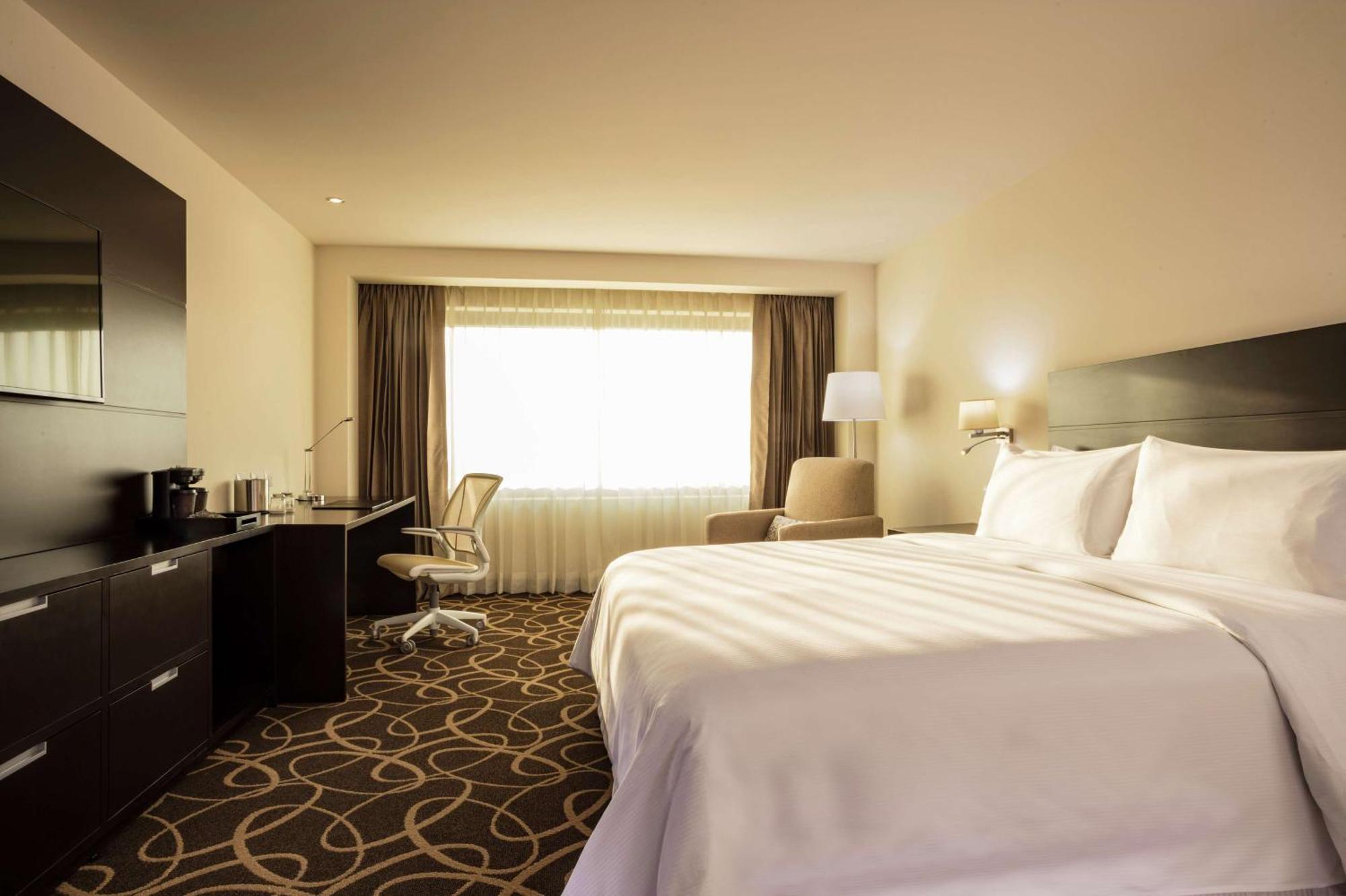 Doubletree By Hilton Toluca Hotell Exteriör bild